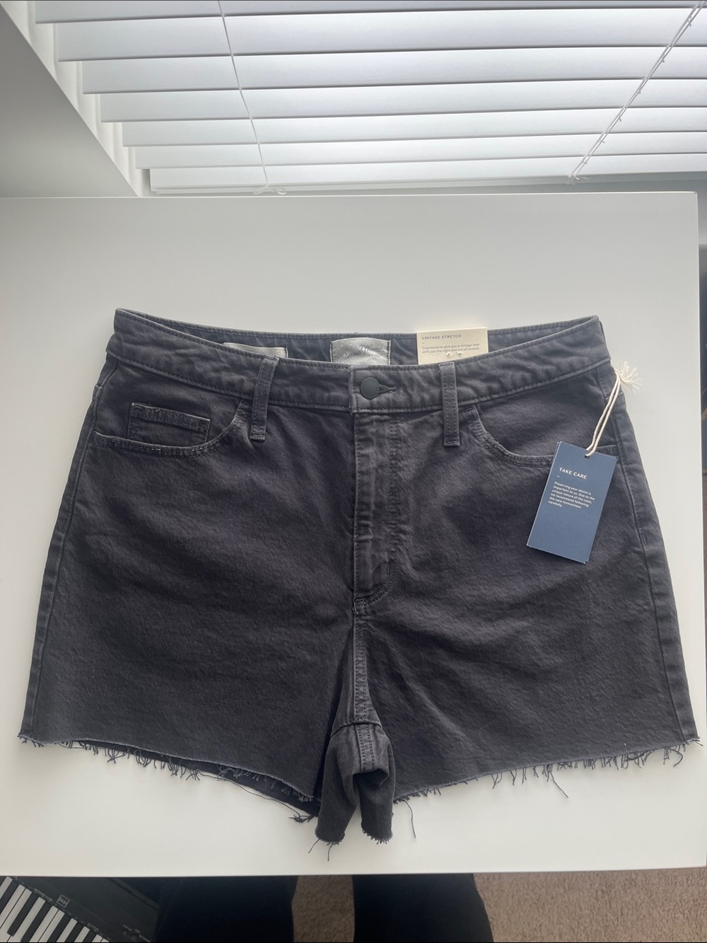 Women's High-Rise Vintage Midi Black Denim Shorts